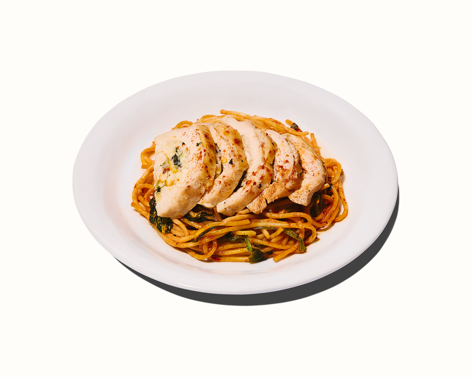 五穀味鶏胸肉ローストを贅沢にのせた　トマトクリームパスタ